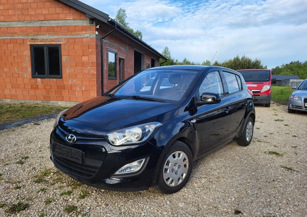 Hyundai i20 cena 18800 przebieg: 80457, rok produkcji 2013 z Opoczno małe 326